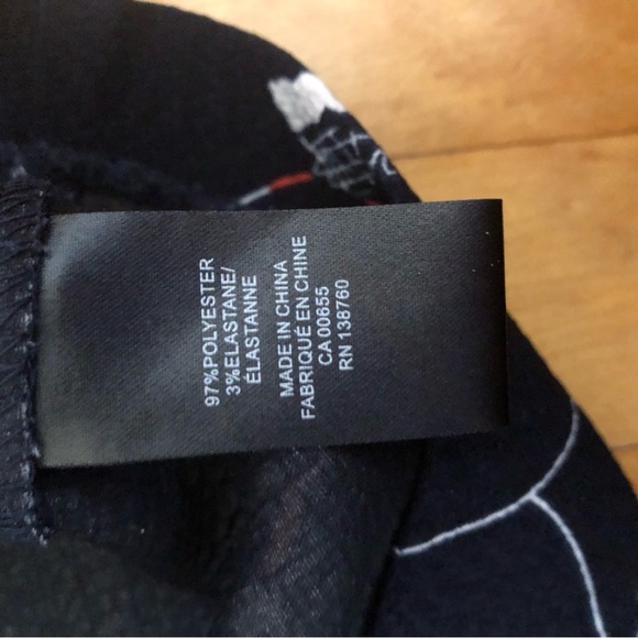 RW&CO Navy Print Fit and Flare Bow on shoulder Dress size 4 - Picture 8 of 10